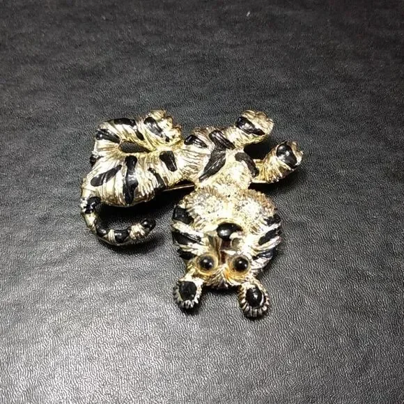 Gold tone tiger brooch - Picture 4 of 8